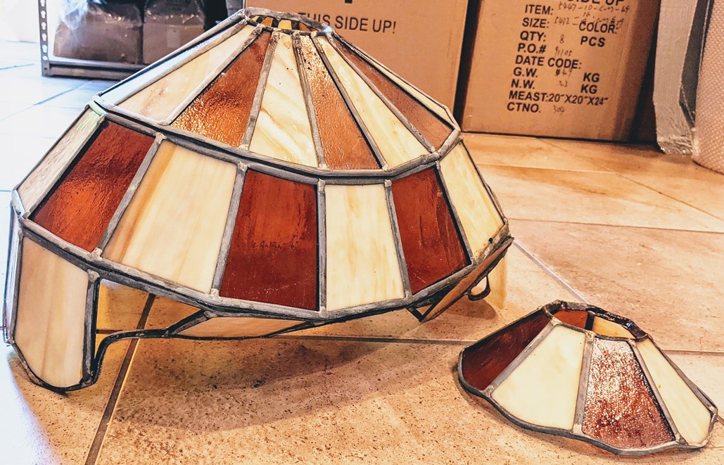 Tiffany Style Hanging Lamp To Be Repaired