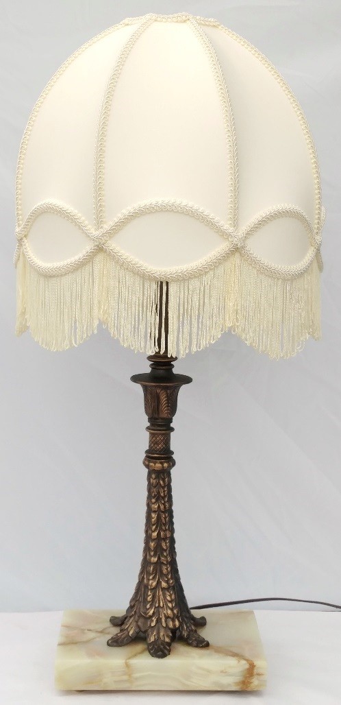Victorian Lamp 31"H - Sale !